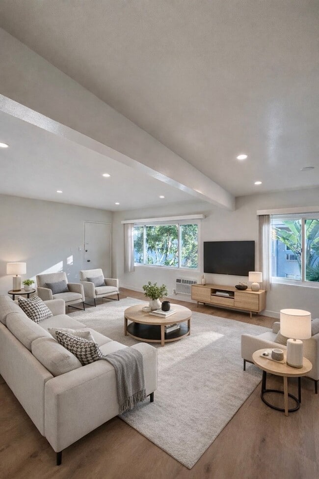 Building Photo - Bright & Spacious Renovated Apartments – Prime West Hollywood Location