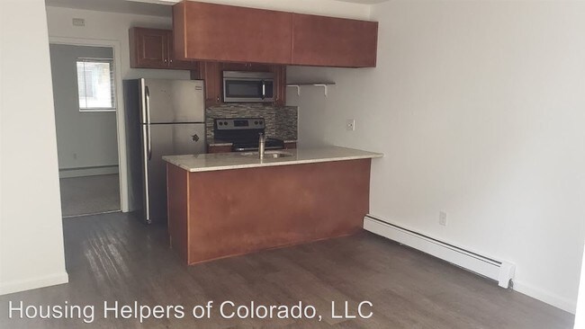 Building Photo - 3 br, 2 bath House - 2333 Spruce Street #2