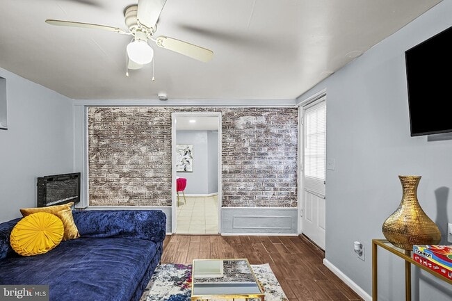 Photo - 807 Houston Avenue Unit 4 House