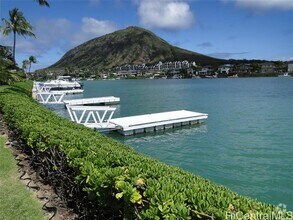 Building Photo - 7007 Hawaii Kai Dr
