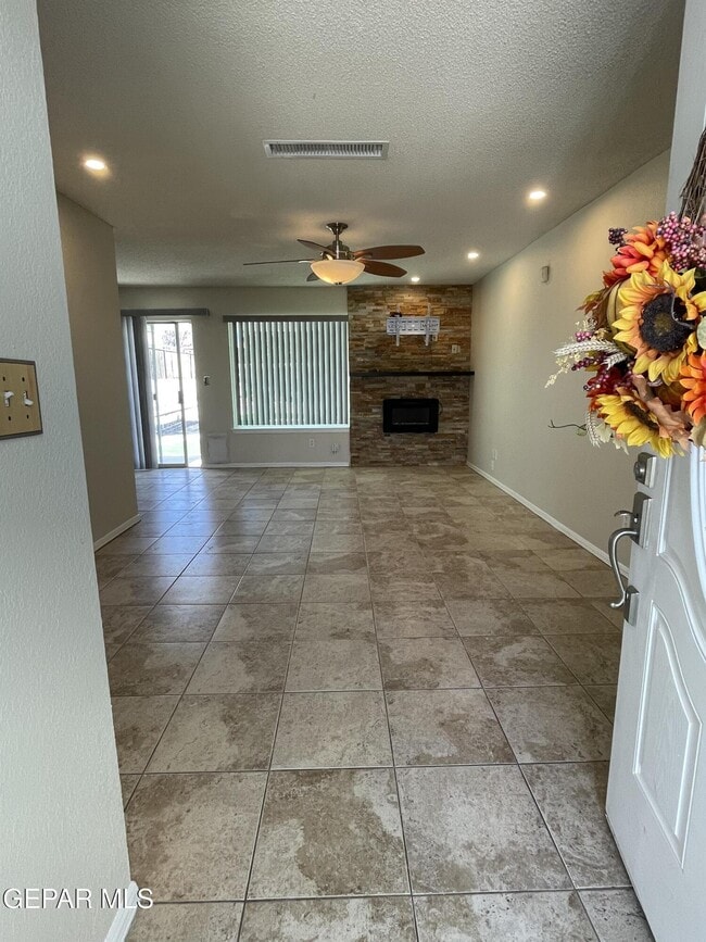 Foto del edificio - 5432 Thornridge Cir