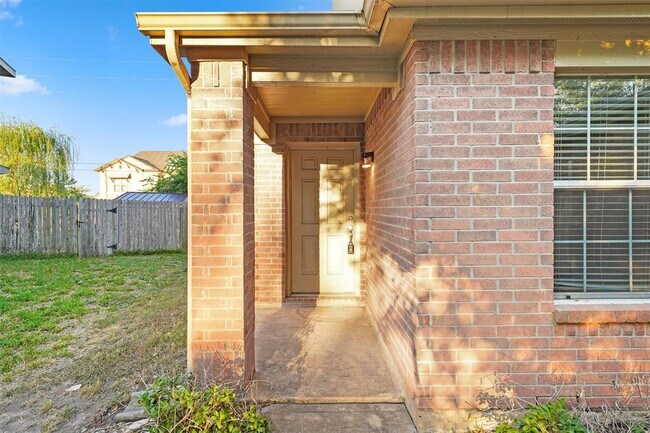 Building Photo - 3807 Banks Ridge Ln