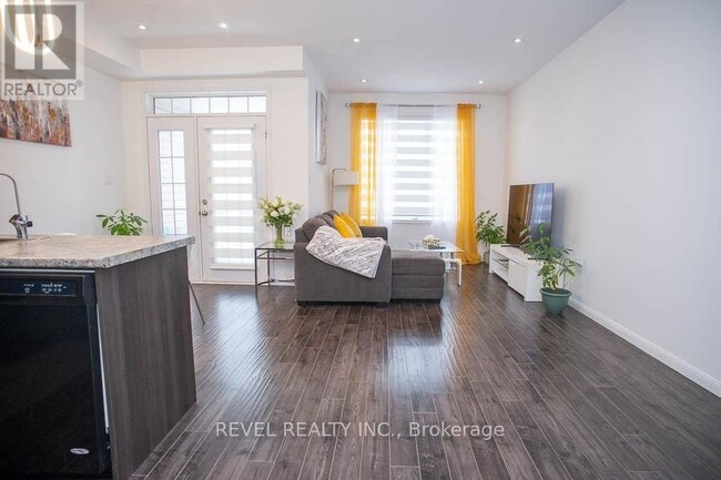 Building Photo - 21 Diana Ave