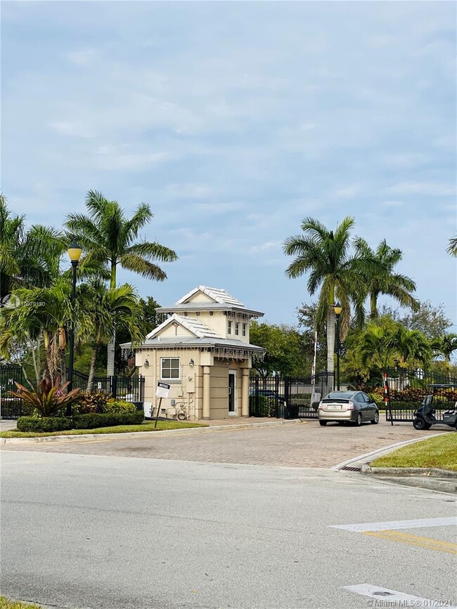 Building Photo - 1943 Marsh Harbor Dr