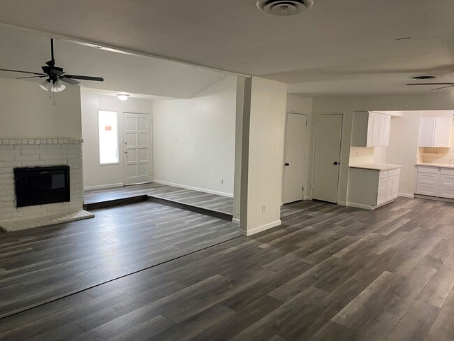 Building Photo - 2609 Auburn Ct