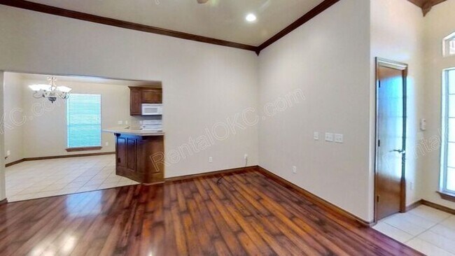 Foto del edificio - Mustang/Yukon 3/2