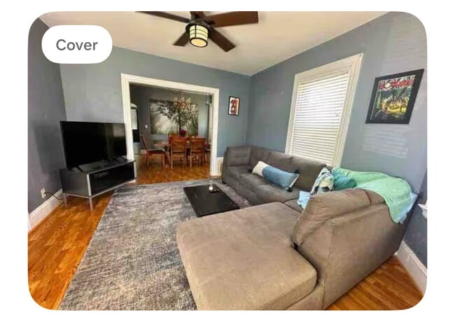 Living - 105 Vinton St