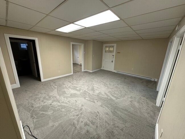 Building Photo - 80 Maine St