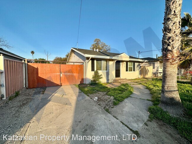 Foto del edificio - 2 br, 1 bath House - 317 N Golden Gate Ave