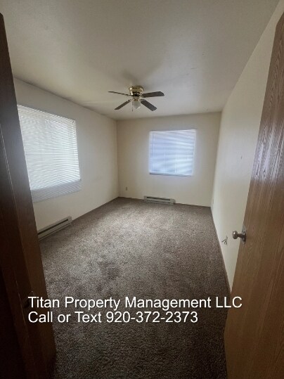 Building Photo - 815 Woodland Ave