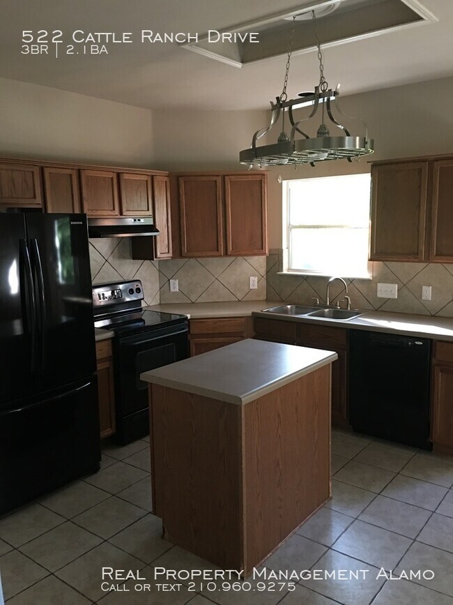 Building Photo - 522 Cattle Ranch Dr