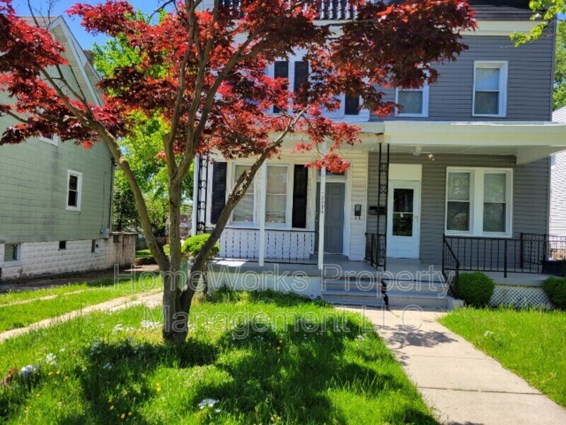 Primary Photo - 2919 Fleetwood Ave