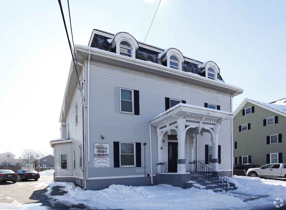 Building Photo - The Hilltop Manor