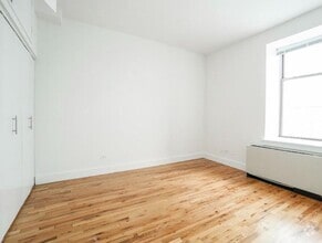 Building Photo - 90 Horatio St