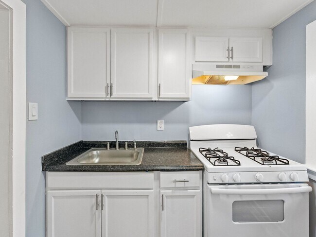 Foto del edificio - Charming Renovated 1-Bedroom Rental in Browns Mills – Bright, Cozy & Move-In Ready!