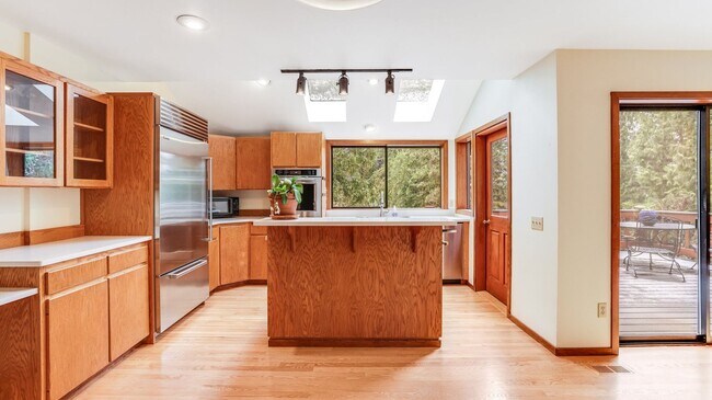 Building Photo - Spring Lake Waterfront Rental!