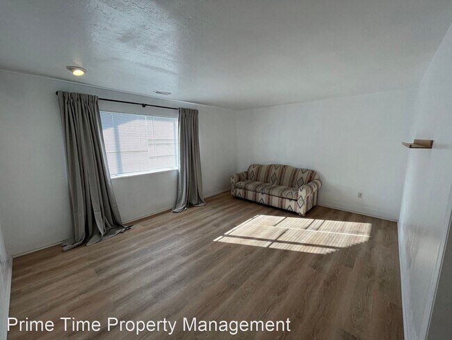 Building Photo - 2 br, 1.5 bath House - 1671 Willowbrook Drive