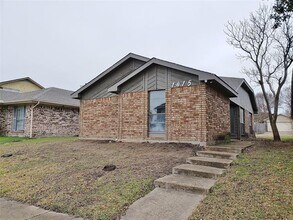 Building Photo - 1415 Smokehouse St