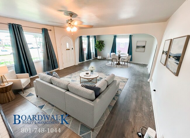 Photo - 1748 S Main St Apartment