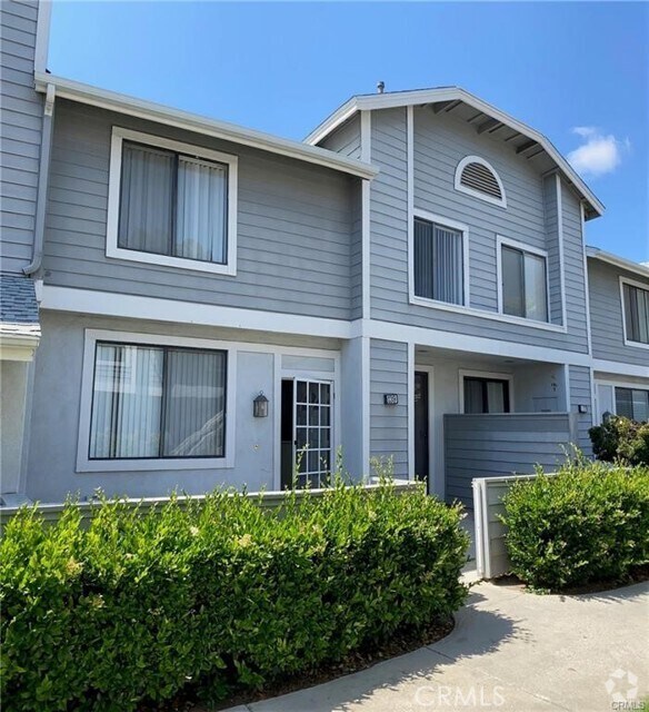 Heritage Park Apartments for Rent with Hardwood Floors Irvine, CA 2