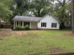 Primary Photo - Nice 3 Bed 2 Bath Available Now!