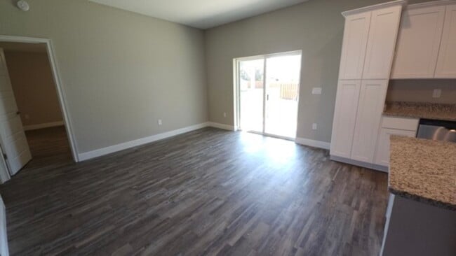 Building Photo - 4780 SW 95th Ln