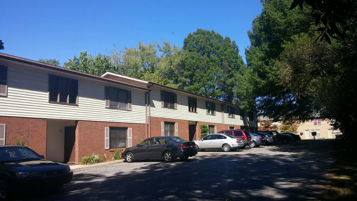 Building Photo - 1251 Main Avenue Dr NW