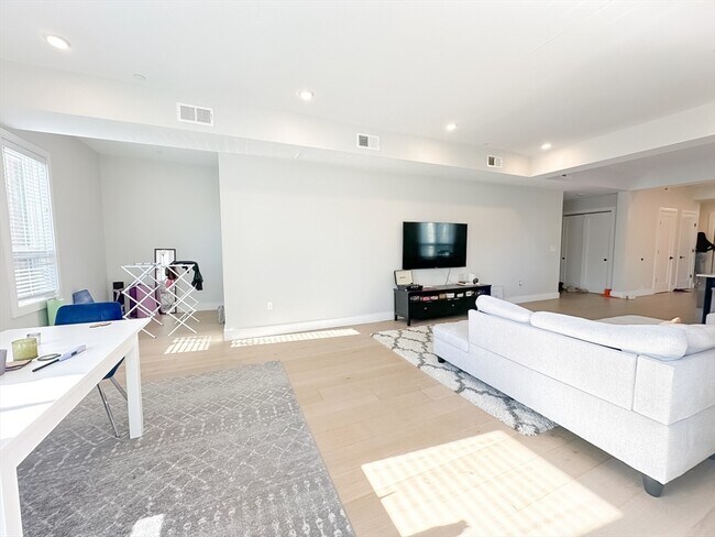 Foto del edificio - 33 Ward St