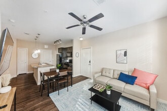 Building Photo - 13555 Cullen Blvd