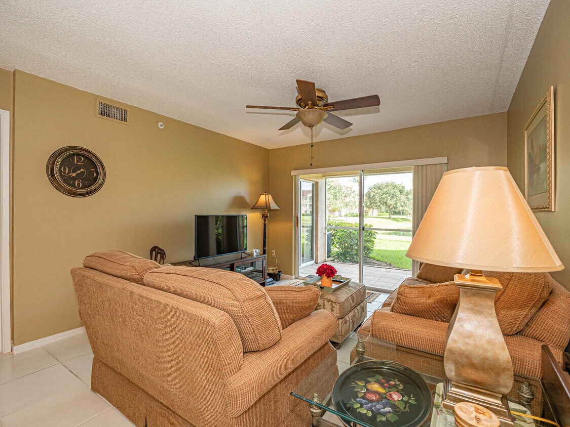 1590 S 42nd Cir Unit 106, Vero Beach, FL 32967 Condo for Rent in Vero