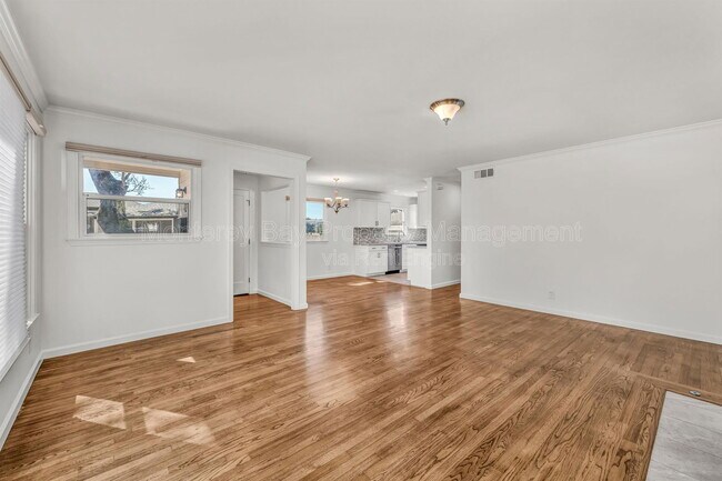 Foto del edificio - 12 Lilac St