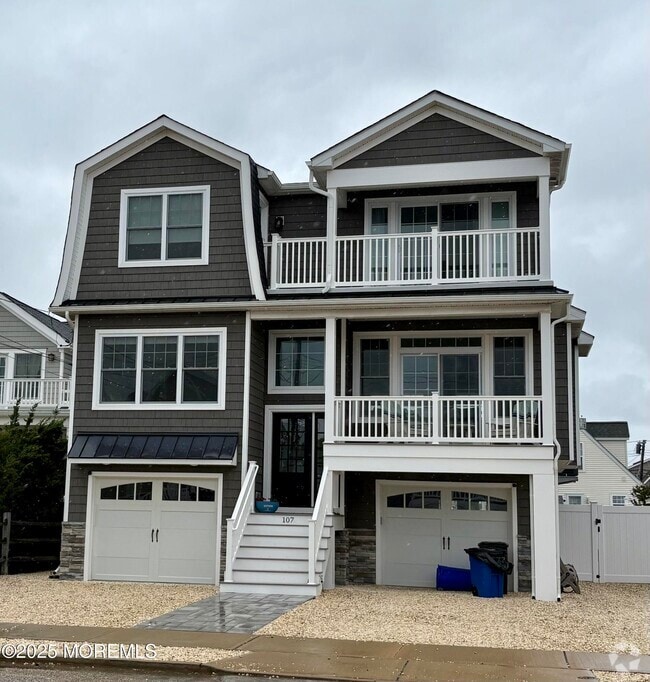Building Photo - 107 Ortley Ave