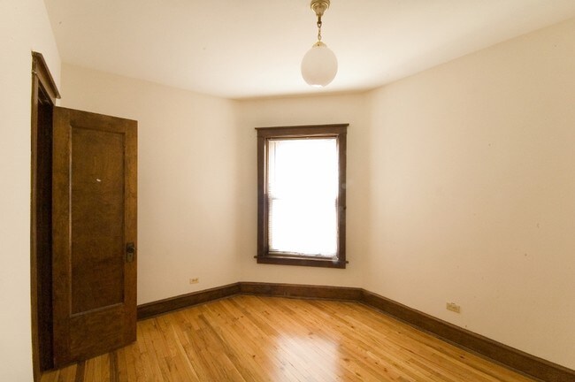 Foto del edificio - 3706 N Wayne Ave