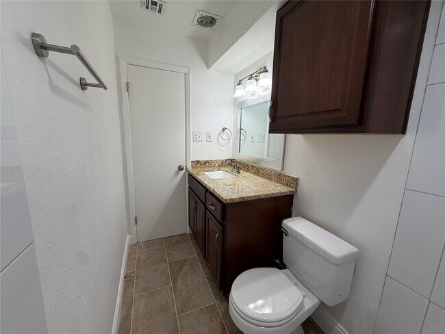 Foto del edificio - 13419 Candleshade Ln