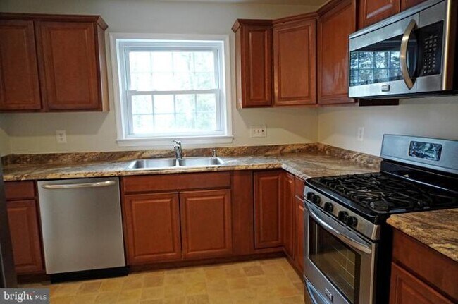 Foto del edificio - 6272 Paddington Ln