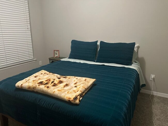 Building Photo - Quaint 2BR Duplex in Savannah