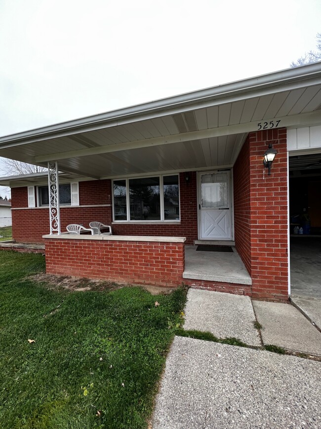 Building Photo - 5257 Spinning Wheel Ct