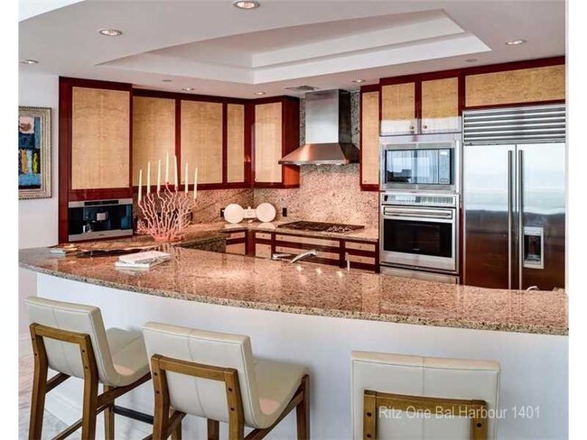 Foto del edificio - 10295 Collins Ave
