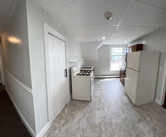 Come en la cocina - 48 Grove St