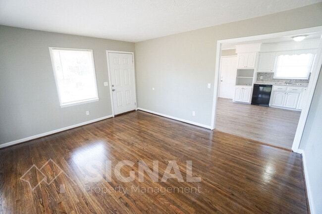 Building Photo - 1644 30th St SW