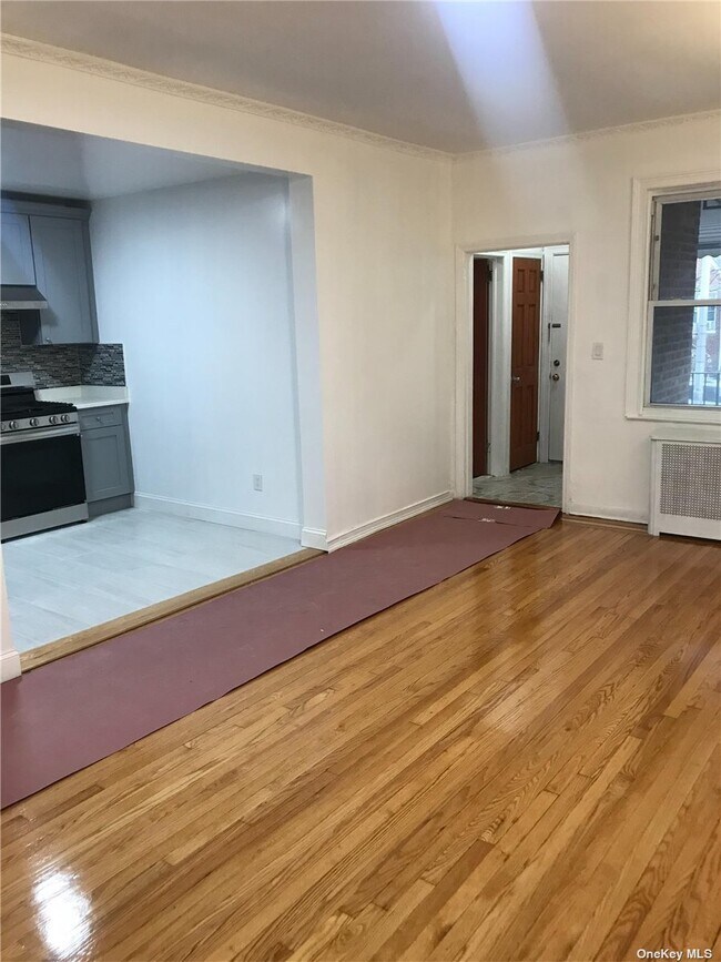 Building Photo - 25-20-25-82 82nd St