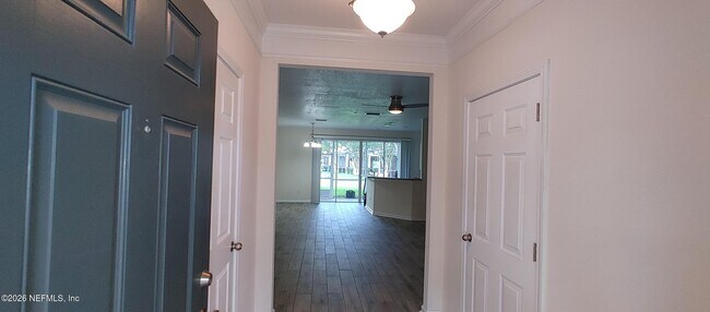 Foto del edificio - 4847 Parkhurst Pl