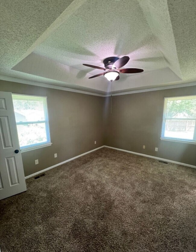 Foto del edificio - 925 NE Carousel Ln