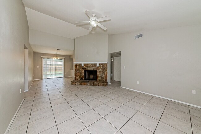 Building Photo - 4277 Lancaster Dr