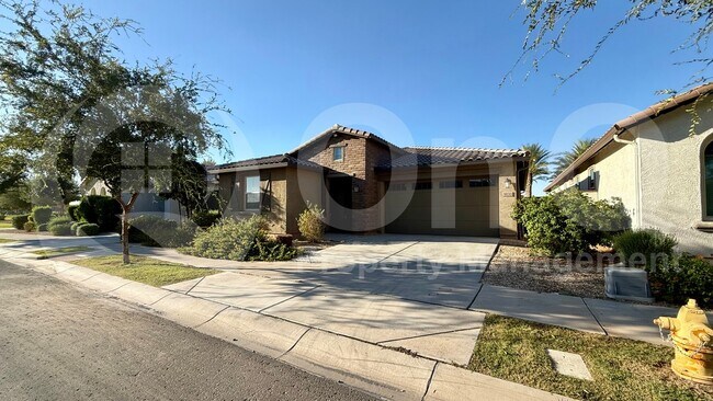 Foto del edificio - 9830 E Tahoe Ave