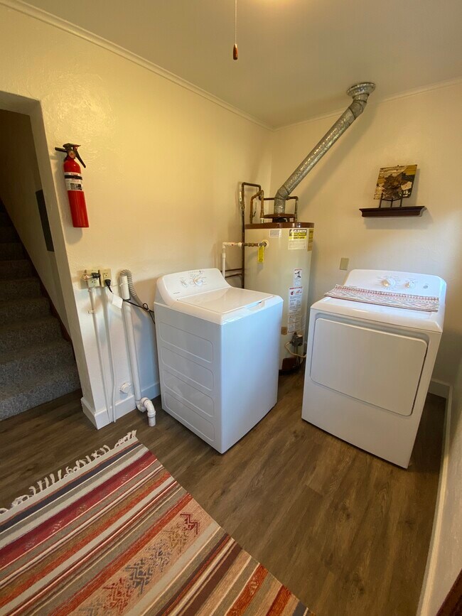 Shared On-Site Laundry - 702 11th Ave