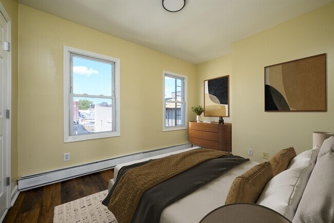 Foto del edificio - 135 Cambridge Ave