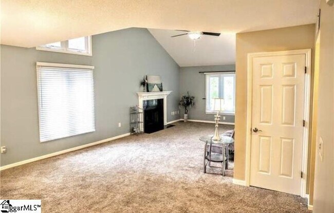 Building Photo - 509 Northlake Dr
