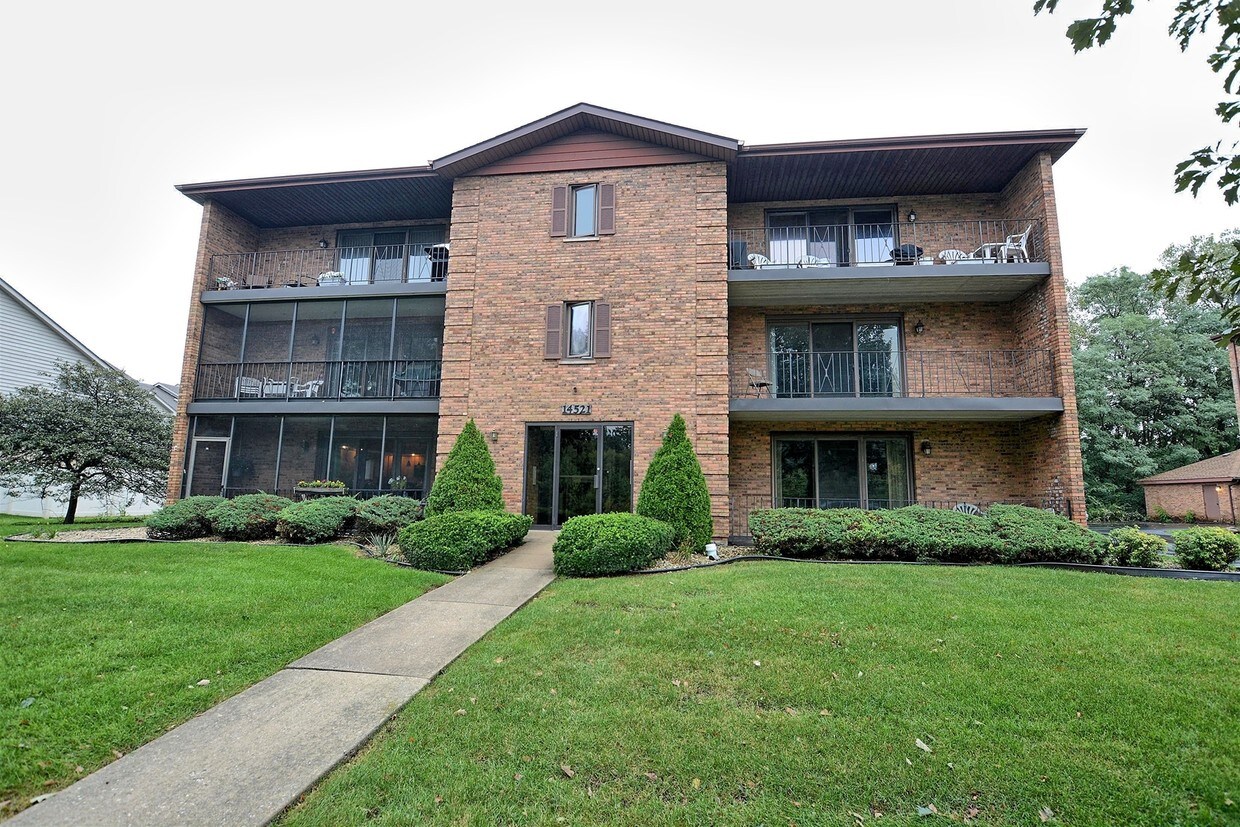 Primary Photo - 14521 S Ravinia Ave