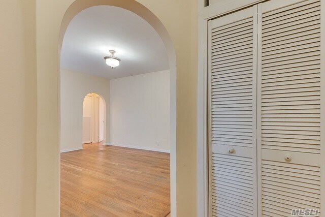 Building Photo - 83-52 Talbot St